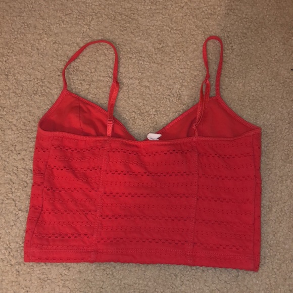 Red pattern crop top - Picture 2 of 3